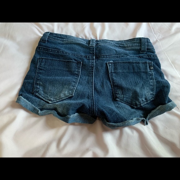 Studded shorts - Picture 2 of 3